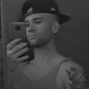 Meet your Posher, Zachary